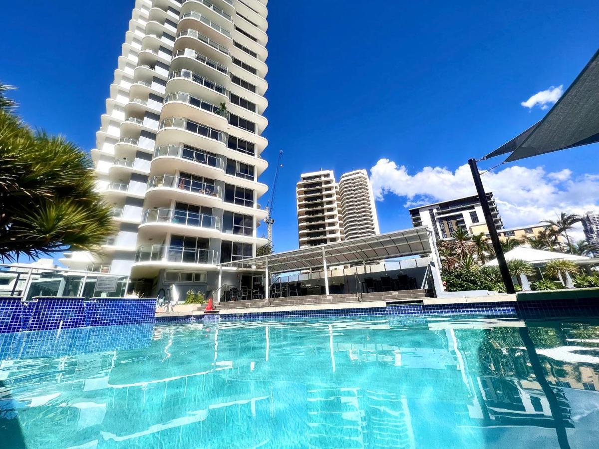 Apartment Ocean View 2br Main Beach Getaway